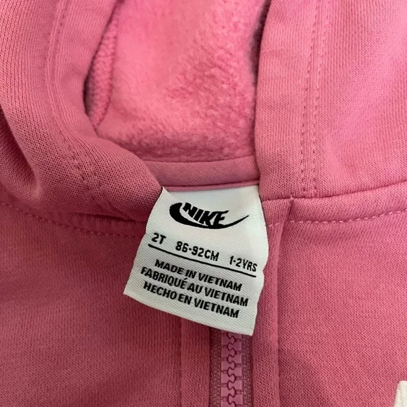 Nike toddler 2T sweatsuit - Picture 2 of 2